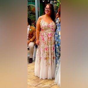 MOB gown by MacDuggal worn for 4 hours. Altered length In 3&1/2 in heels I’m 5’8